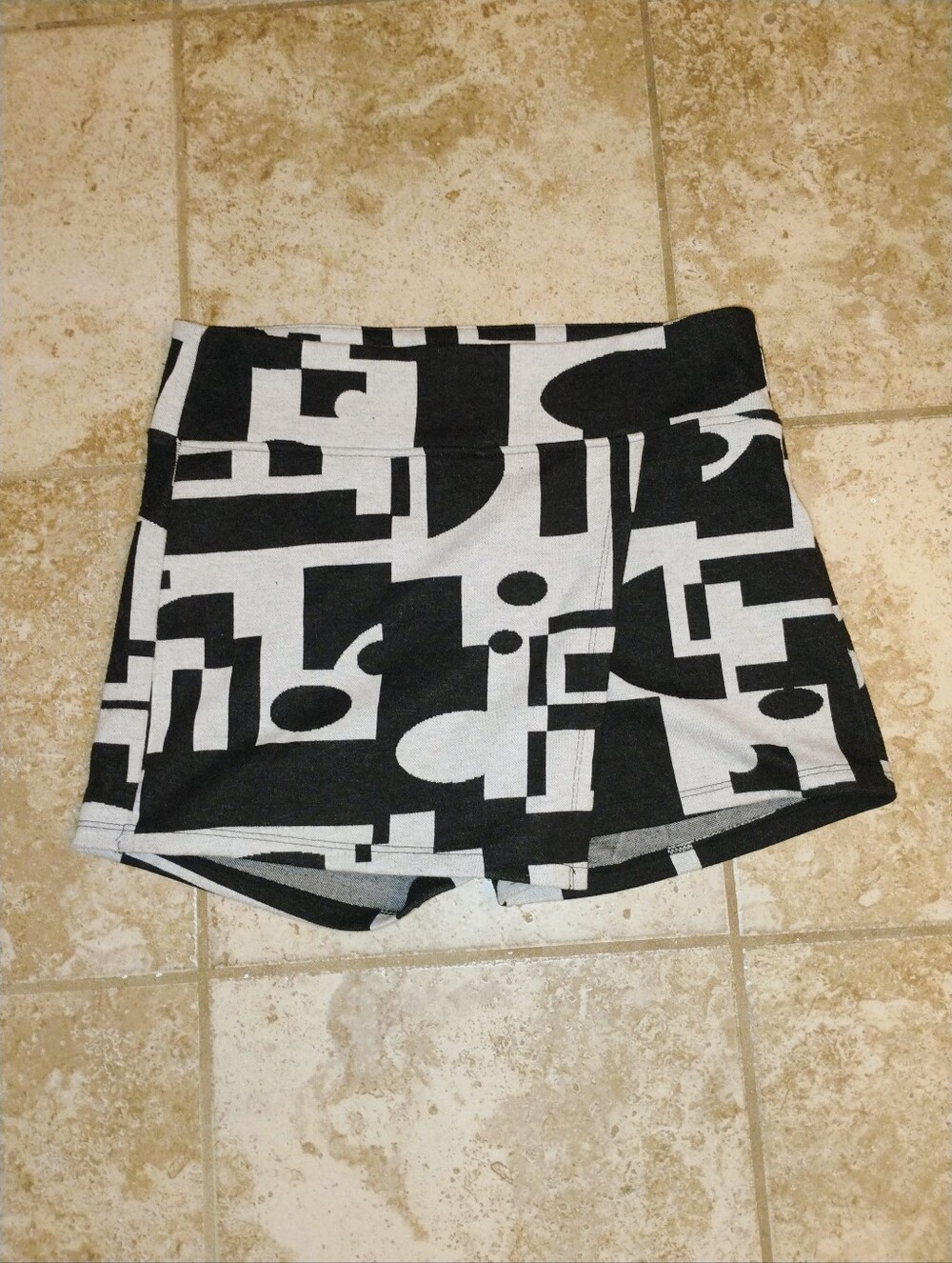 Bershka Black and White Geometric Skorts